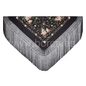 Mantón de manila bordado a mano en seda natural