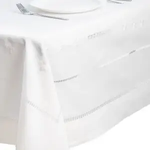 Mantelería bordada a mano