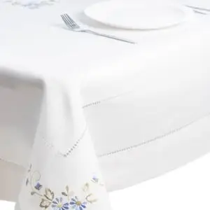 Mantelería bordada a máquina
