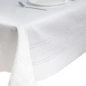 Mantelería bordada a mano