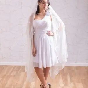 Mantilla bordada a mano