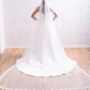 Velo de novia blanco